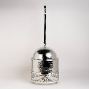 Plat à réchaud de luxe en acier inoxydable martelé avec découpe laser motif calligraphie arabe, avec support de couvercle suspendu, pour le Ramadan et comme cadeau - Product Image 2