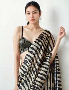 Sari de Seda con Rayas Estilo Bollywood KV Listo para Usar (Beige, Negro) - Product Image 1