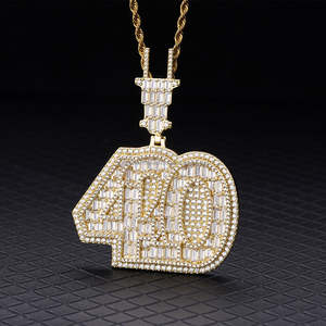 Diamante Iced Out Hip Hop joyería colgante número colgante para fiestas Bling accesorio de lujo Baguette corte Moissanite diamante - Product Image 1