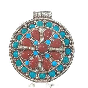 Colgantes de Aleación Plateada Tibetana con Coral y Turquesa, Diseño Floral Étnico Budista, Engaste Circular, Joyería Unisex para Regalo - Product Image 3
