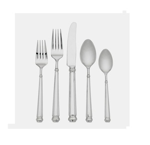 Juego de cubiertos de metal con mango suave, diseñado para un control cómodo y una experiencia culinaria profesional - Product Image 5