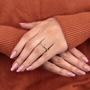 Anillo de Compromiso de Diamantes de Corte Brillante Redondo en Oro Amarillo para Mujer, de Excelente Calidad, Estilo Clásico, Piedra Natural - Product Image 6