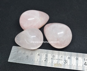 Vente en gros de pierres naturelles en cristal de quartz rose Oeuf Petite taille Reiki Roches Minéraux AGATE Pierre précieuse Rose Jade Coeur Motif Chakra - Product Image 2