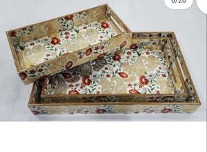 Bandeja de servir de madera natural esmaltada, ecológica, para uso doméstico. - Product Image 2