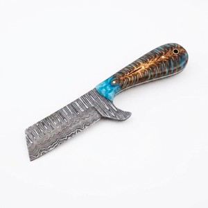 Couteau de chasse et d'extérieur à lame fixe en acier de Damas, modèle Western Bull Cutter, avec manche en résine de cône de pin, pour la chasse, le EDC et le camping - Fabricant - Product Image 1