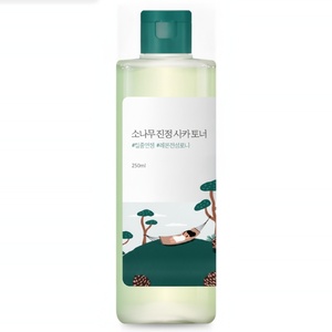 Tónico Hidratante PINE CALMING CICA y Ácido Hialurónico 250ml, Cosmética Coreana OEM para Todo Tipo de Piel - Product Image 1