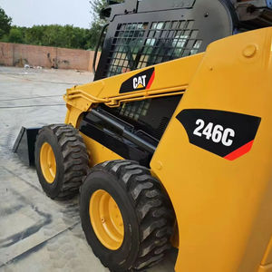 Chargeuse compacte Caterpillar 246C d'occasion haute performance, modèle 2023, moteur HYDAC, roulement, capacité de charge nominale de 45 tonnes, excellent état - Product Image 1