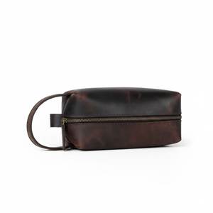Trousse de Toilette en Cuir Taille Moyenne Vintage avec Fermeture Éclair, Étui Cosmétique Durable avec Poignée Souple - Product Image 1
