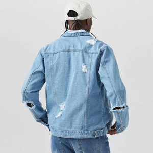 Chaqueta de Mezclilla Desgastada para Hombre Econex Sports, 100% Algodón, Forro de Sherpa Ecológico, Cierre de Cremallera, Corte Casual, Estilo Gótico con Parches de Animales - Product Image 5