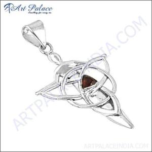 Último diseño en colgante de plata con joyería de piedras preciosas de cuarzo ahumado, joyería de plata de ley 925 Adorable colgante de piedras preciosas Trian - Product Image 1