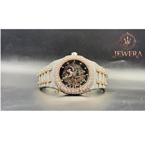 Reloj de Plata de Acero Inoxidable de Alta Calidad con Brillantes Diamantes Mossinate, Perfecto para Uso Diario o Eventos Especiales, en Venta - Product Image 1