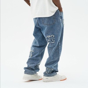 Jean en denim déchiré à jambe large pour homme avec logo brodé, coupe décontractée, taille mi-haute, grande taille, en coton - Product Image 6