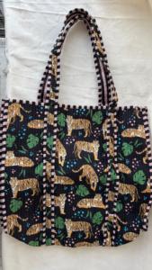 Sacs fourre-tout carrés classiques matelassés Kantha, sacs à bandoulière en coton faits à la main par des artisans, sacs de shopping, vente en gros B2B, motif circulaire personnalisé - Product Image 2