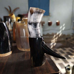 Corne à boire viking de qualité supérieure avec support, en corne de bœuf et de vache naturelle polie, pour bière et autres boissons, au prix de gros - Product Image 6