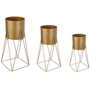 Vente chaude Blanc Or Fonte Métal Aluminium Jardinière Stand Lumière Style Fer Fil Fleur Triangle Balcon Jardin Décor pour Plancher - Product Image 1