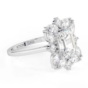 Bague de fiançailles et d'anniversaire pour femme avec halo de moissanite taille émeraude, design charmant - Product Image 6