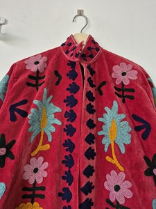 Vintage Pink <b>Velvet</b> Suzani Embroidered <b>Jacket</b> with Heart And Floral Pattern Full Sleeve Stand Collar Bohemian Winter <b>Jacket</b> - Product Image 4