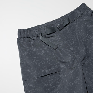 Pantalones cortos para hombre con cremallera y tela impermeable - Product Image 4