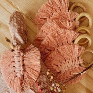 Anillo para Servilletas de Macramé con Forma de Hoja, Decoración de Mesa de Macramé - Product Image 1