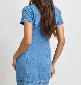 Vestido Largo Vaquero de Manga Larga para Mujer, Estilo Casual, Tallas y Colores Personalizados, Fabricante de Ropa al por Mayor, Uso Diario, Estilo Moderno - Product Image 2