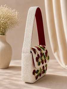 Bolso de Hombro Bohemio Hecho a Mano con Cuentas de Cereza, Patrón de Letras, Bolso de Cuentas Blancas, Ecológico - Product Image 3