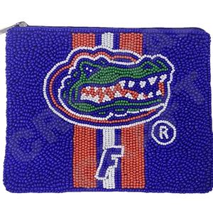 La Chic Collegiate Coin Pouch Cartera con cuentas de semillas personalizada Hermoso regalo de mamá-Diseño de corazones para niñas - Product Image 1