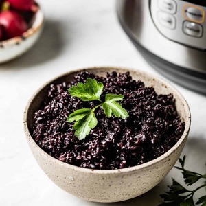 Riz noir de haute qualité, céréale entière naturelle, riche en fibres, superaliment pour une cuisine saine et une alimentation quotidienne - Product Image 5