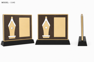 1.Premium wooden memento with polished finish. - Product Image 6