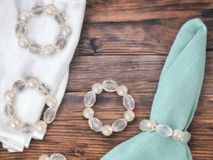 Hot Selling Elegant Sparkle <b>Bead</b> Design Handmade Fancy Christmas Napkin Ring Luxury Butterfly Party Table Use Factory Wholesale - Product Image 2