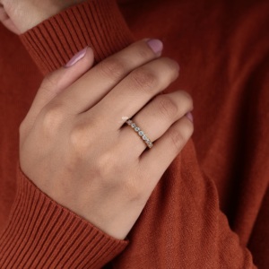 แหวนเพชรทรงกลมฝังแบบเต็มวง 14K ทองคำเหลือง แหวนแต่งงานแบบซ้อนได้ แหวนครบรอบ ผู้จัดจำหน่ายขายส่ง - Product Image 5