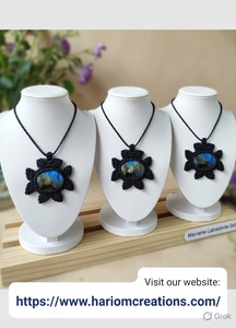 Collar de Labradorita Hecho a Mano con Macramé, Colgante de Piedra Preciosa Estilo Boho, Cuerda Negra Ajustable, Joyería de Moda, Regalo para Mujer - Product Image 4