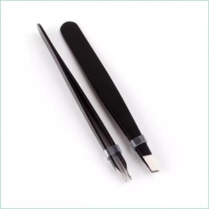 Pinzas para Cejas Modernas de Acero Inoxidable con Punta Inclinada, Diseño Duradero, Acabado Preciso, Ecológicas, Hechas a Mano, Negras - Product Image 1