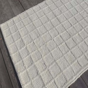 Tapis en jute blanc naturel tissé à la main, couleur unie, style moderne farmhouse, extra épais, adapté aux animaux domestiques, antidérapant, pour salon et chambre à coucher - Product Image 1