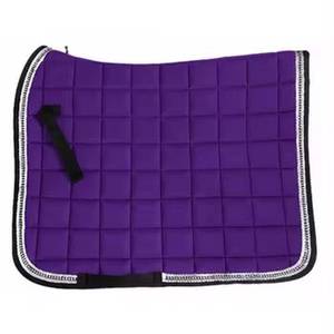 Équipement Équestre en Gros : Meilleurs Produits du Pakistan – Tapis de Selle de Dressage en Velours avec Doublure en Tissu pour l'Équitation - Product Image 3