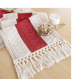 Runner da Tavolo Natalizio da 72 Pollici con Nappe in Macramè e Iuta, Decorazione Rustica Boho per la Casa, Stile Fattoria, Tovaglia Rossa - Product Image 1