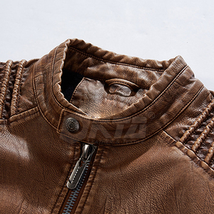 Chaqueta de Invierno para Hombre, Acolchada, con Capucha, Color Azul Brillante, Personalizada, con Relleno de Plumón - Product Image 3