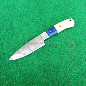 Couteau de cuisine japonais artisanal en acier Damas écologique avec manche en os de chameau et étui en cuir pour chef, idéal pour l'épluchage et le désossage - Product Image 5