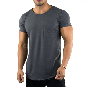 เสื้อยืดออกกำลังกายผู้ชายแบบรัดรูป น้ำหนักเบา สไตล์พื้นฐาน สำหรับฟิตเนสและกีฬา ผลิตจากผ้าสแปนเด็กซ์/โพลีเอสเตอร์ ระบายอากาศได้ดี ไร้ตะเข็บ ส่งตรงจากโรงงาน - Product Image 1