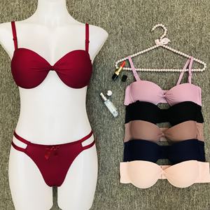 Ensemble Lingerie Femme Soutien-Gorge et Culotte, Type <span class=keywords><strong>de</strong></span> Bonnets, OEM ODM Personnalisé, 360 Pièces MOQ, Design Simple, Échantillon Rapide, Vente en Gros - Product Image 2