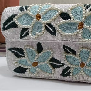 Sacs Potli pour cadeaux de mariage indiens, sacs de dragées pour demoiselles d'honneur, cadeaux de remerciement pour Haldi, Mehndi, Sangeet, pochettes à bijoux pour femmes avec cordon de serrage - Product Image 2