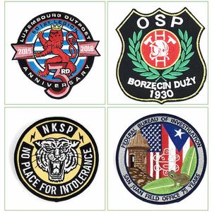 Parche Bordado con Diseño Floral, Tela de Sarga Termoadhesiva, Tejido Personalizado 100% a Medida, Parche Bordado para Coser o Planchar - Product Image 3