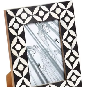 Marco de Fotos de Lujo Moderno Hecho a Mano con Incrustaciones de Hueso, Novedad en Decoración del Hogar, Arte de Pared, Hecho a Medida en India - Product Image 1