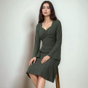 Vestidos Midi Holgados de Verano en Georgette con Dobladillo Acampanado, Diseño Original en Verde Oliva, Impresión Digital, Venta al Por Mayor - Product Image 1