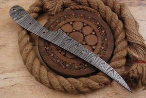 Cuchillo de Chef de Acero de Damasco Hecho a Mano Personalizado, Borde Dentado, Listo para Acampar, Compatible con OEM, Forjado a Mano, Cuchillo en Bruto, 3 Años de Garantía - Product Image 3