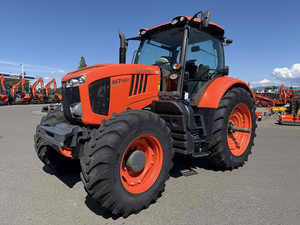 Tractor M7-152 2022, Equipo Premium Listo para Exportación, Suministro a Granel de Alta Resistencia - Product Image 4