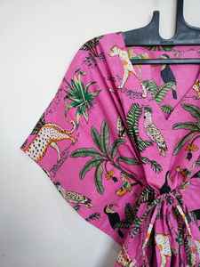 Kaftan en coton imprimé jungle, léger, style kimono, robe de plage bohème d'été - Product Image 4