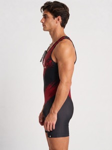 Uniforme de remo cómodo, ideal para entrenamiento de carreras y actividades acuáticas al aire libre. Top y pantalones cortos ajustados para entrenamiento y carreras. - Product Image 3