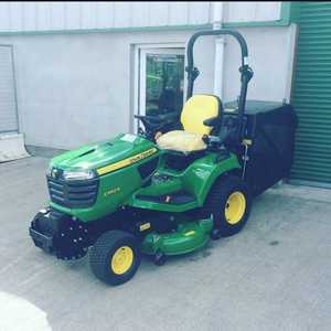 Achetez une tondeuse à gazon John Deere X380 2024 / tondeuse à gazon John Deere d'<span class=keywords><strong>occasion</strong></span> / tondeuse à gazon John Deere usagée. - Product Image 1