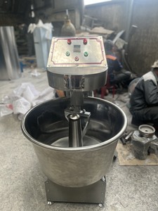 Mélangeur à pâte Minh Tam Bakery CT10KG-MM 7kg 1180x560x1100 Garantie 1 an Automatique Portable Multifonctionnel 220V 3KW Électrique - Product Image 5