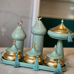 Fournisseurs en gros : Ornement de minaret islamique en métal, style tour islamique vintage, texture martelée, couleur argent - Product Image 3